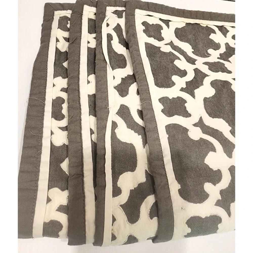 Threshold Cotton Placemat Charcoal  Gray with Cream Geometric Pattern 13